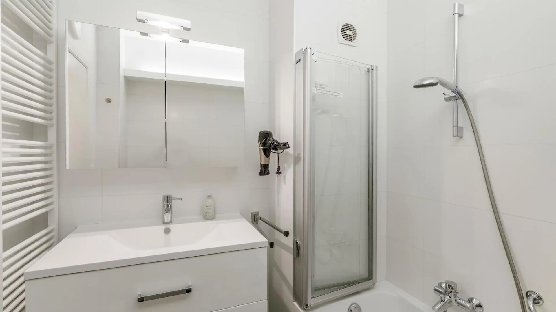 Appartement Aan Zee Oostende 0*, Ostend